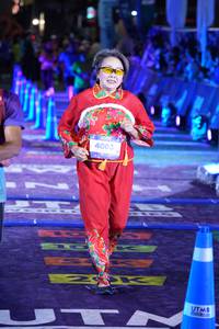 BIB: 4003
                            <button type="button" onclick="openModal(26249632)" class="btn btn-primary btn-sm float-right btn-popup" data-toggle="modal" data-target=".modal-high-quality">
                        <i class="fas fa-shopping-cart"></i> Add to Cart
                    </button>
                                            <button type="button" onclick="isThisMe(26249632, true)" class="btn btn-success btn-sm float-right btn-popup btn-isme hidden" data-toggle="tooltip" data-placement="bottom" title="นี่คือรูปของคุณใช่ไหม คลิกที่นี่เพื่อเอาเข้าอัลบั้ม">
                        <i class="fas fa-plus"></i> Add to album
                    </button>
                    <button type="button" onclick="isThisMe(26249632, false)" class="btn btn-warning btn-sm float-right btn-popup btn-isnotme hidden">
                        <i class="fas fa-ban"></i> Remove from album
                    </button>